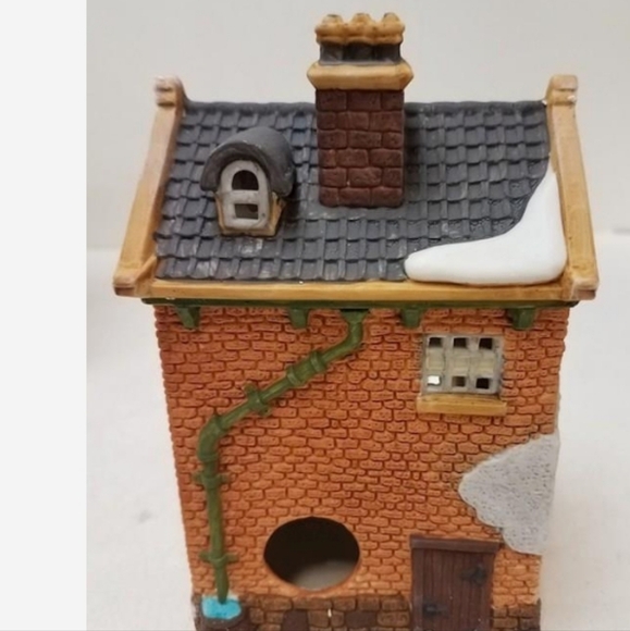 Dept 56 Charles Dickens Village Geo Weeton Watchmaker Cottage 6 1/2 X 4X3, 1988 - Picture 5 of 7